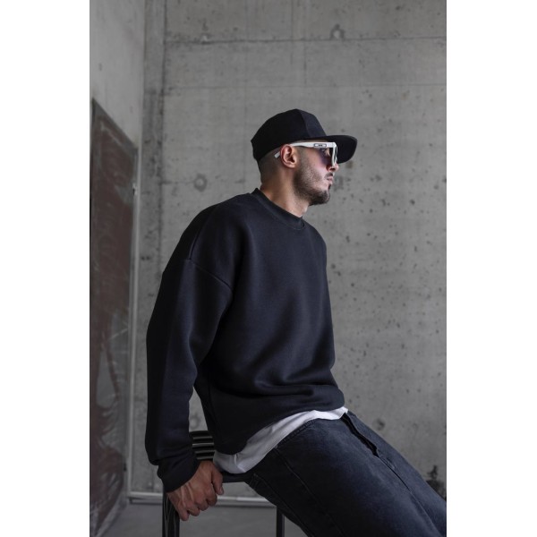 Simsiyah Sap Sade Kapüşonsuz Sweatshirt